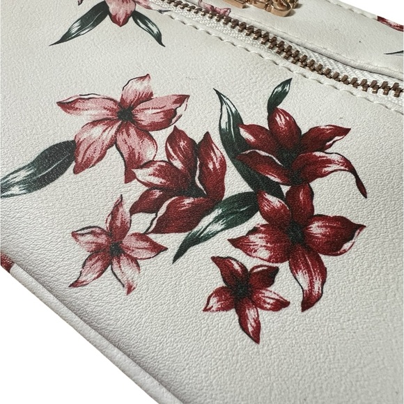 Guess Floral Chain Wristlet Wallet - Picture 10 of 10